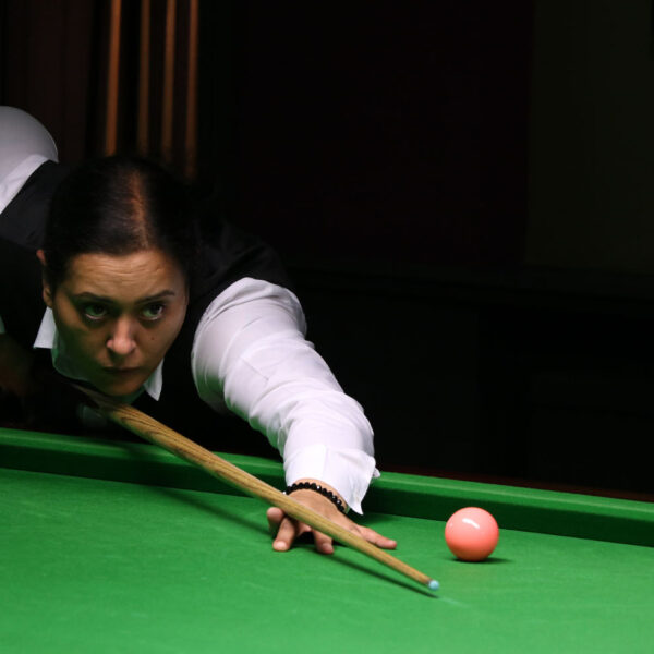 Sharon Kaur playing snooker